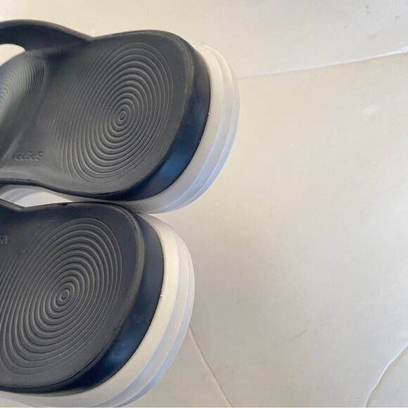 - ? Sperry Men’s Float Solid Color Navy Sandals Slippers Size US 13M main image 5